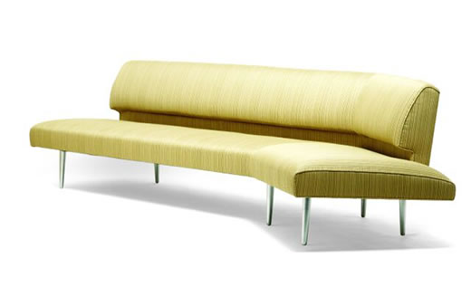 Gabrielle Winged Sofa von Dunbar