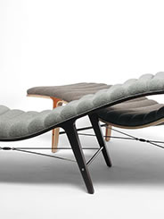 Listen-to-me Chaise Lounge