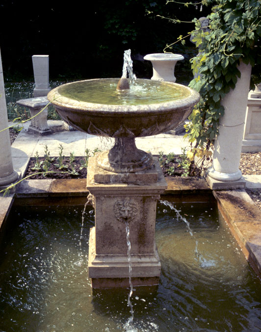 Kew Fountain